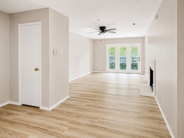 4303 Buena Vista Street 202, Dallas, TX 75205
