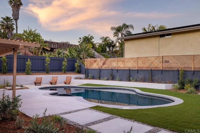 1860 Valencia Avenue, Carlsbad, CA 92008