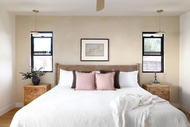 1860 Valencia Avenue, Carlsbad, CA 92008