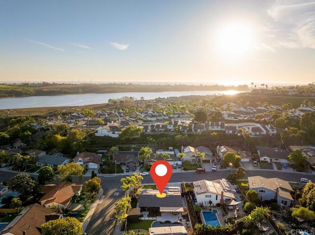 1860 Valencia Avenue, Carlsbad, CA 92008