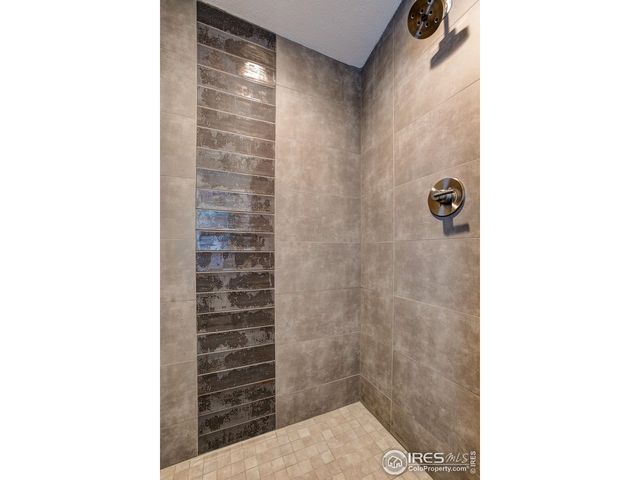 824 Cherokee Dr, Fort Collins, CO 80525