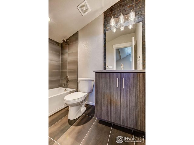 824 Cherokee Dr, Fort Collins, CO 80525