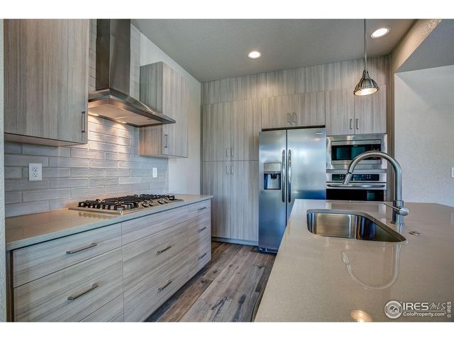 824 Cherokee Dr, Fort Collins, CO 80525