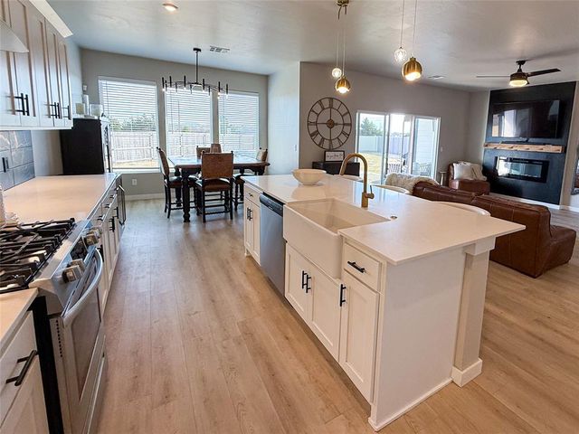 15104 Jasper Court, Edmond, OK 73013