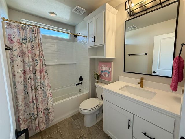 15104 Jasper Court, Edmond, OK 73013