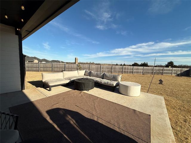 15104 Jasper Court, Edmond, OK 73013