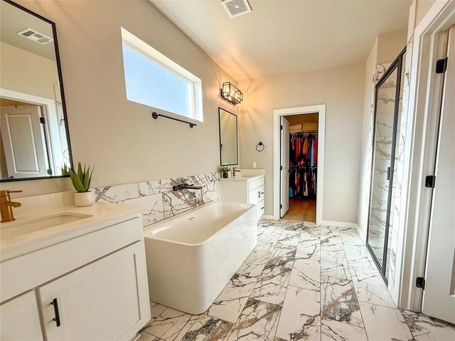 15104 Jasper Court, Edmond, OK 73013