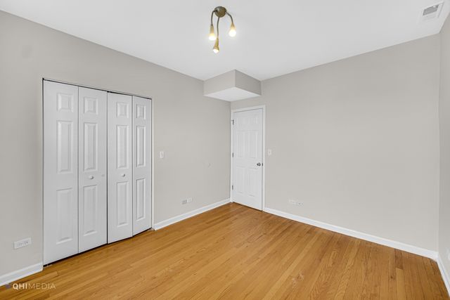 2316 W ROSEMONT Avenue 3, Chicago, IL 60659