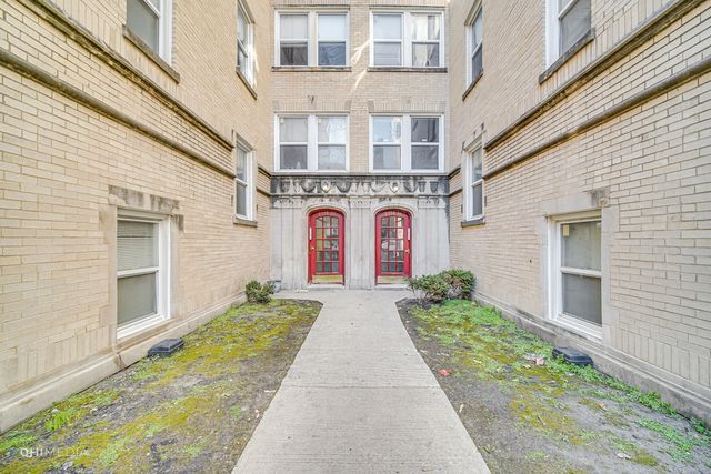 2316 W ROSEMONT Avenue 3, Chicago, IL 60659
