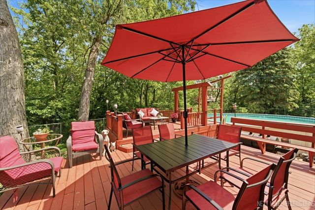 1N255 Prairie Avenue, Glen Ellyn, IL 60137
