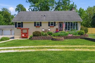 1N255 Prairie Avenue, Glen Ellyn, IL 60137