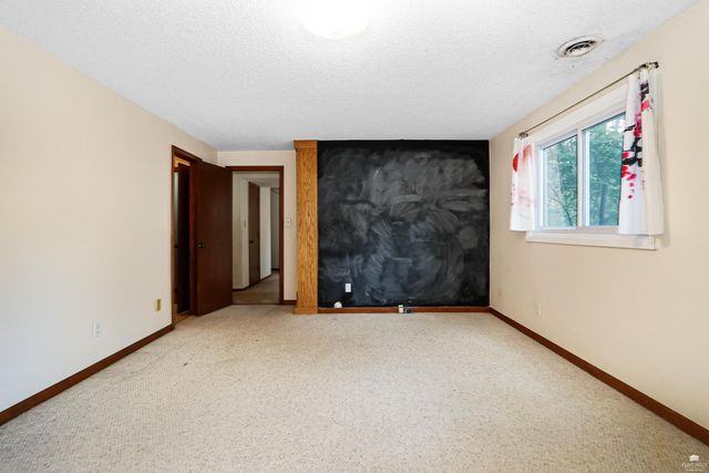 3605 Monarch Circle, Manhattan, KS 66503