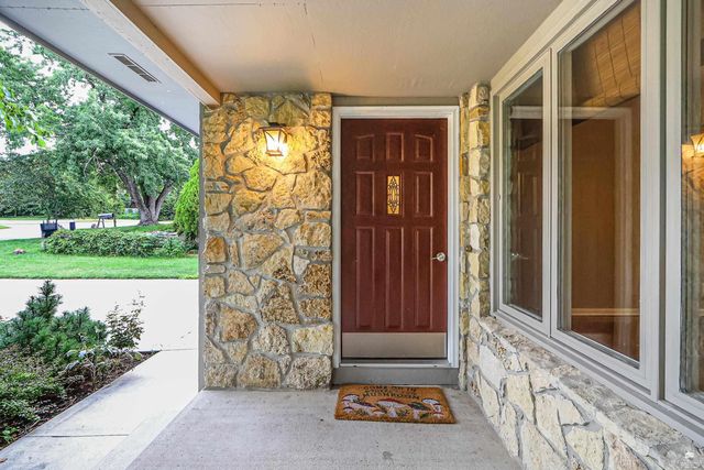 3605 Monarch Circle, Manhattan, KS 66503