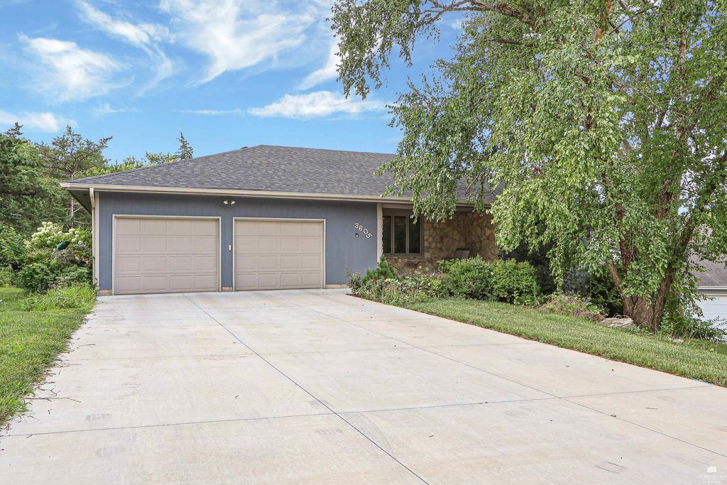 3605 Monarch Circle, Manhattan, KS 66503