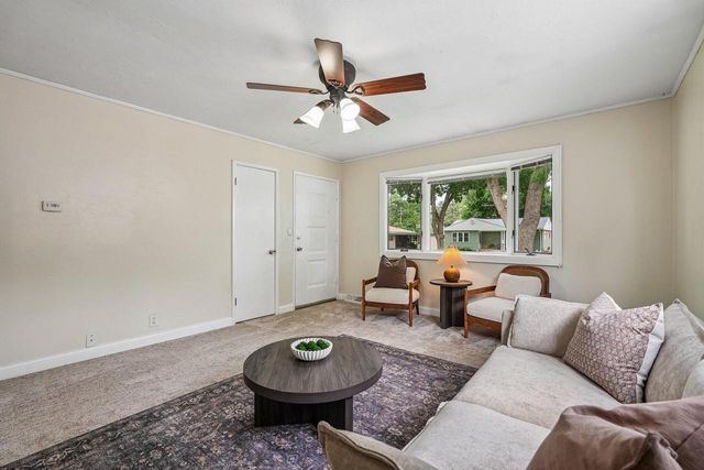 1633 Aldoro DRIVE, Waukesha, WI 53188