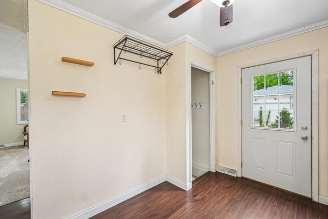 1633 Aldoro DRIVE, Waukesha, WI 53188