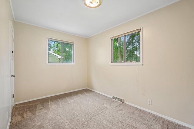 1633 Aldoro DRIVE, Waukesha, WI 53188