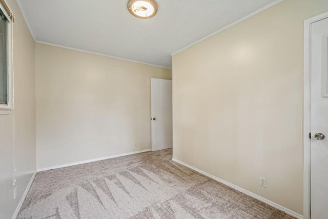 1633 Aldoro DRIVE, Waukesha, WI 53188