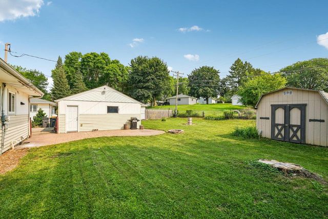 1633 Aldoro DRIVE, Waukesha, WI 53188