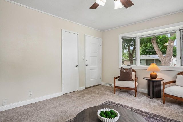 1633 Aldoro DRIVE, Waukesha, WI 53188
