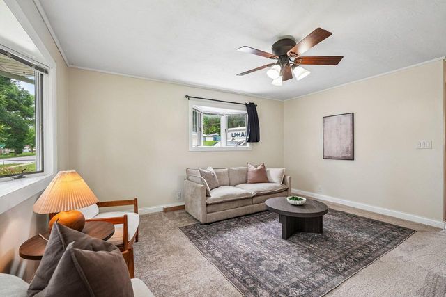 1633 Aldoro DRIVE, Waukesha, WI 53188