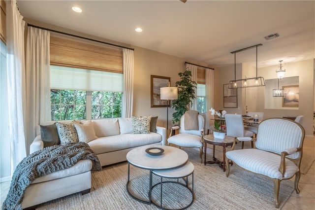 4501 Cardinal Cove LN, Naples, FL 34114