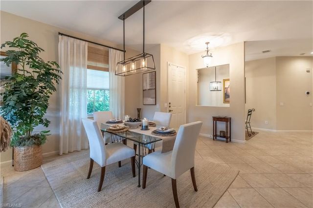 4501 Cardinal Cove LN, Naples, FL 34114