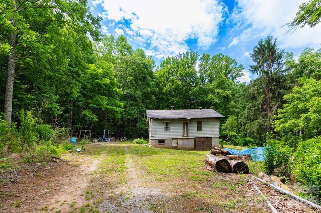 191 Walkertown Road, Black Mountain, NC 28711
