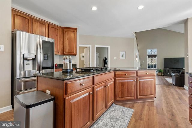 135 EQUESTRIAN CT, Perkasie, PA 18944