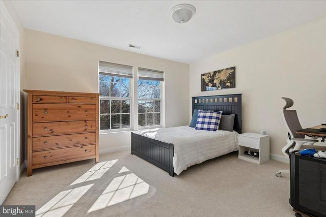 135 EQUESTRIAN CT, Perkasie, PA 18944