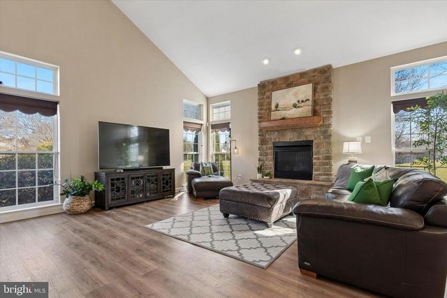 135 EQUESTRIAN CT, Perkasie, PA 18944