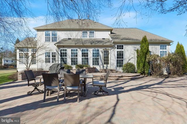 135 EQUESTRIAN CT, Perkasie, PA 18944