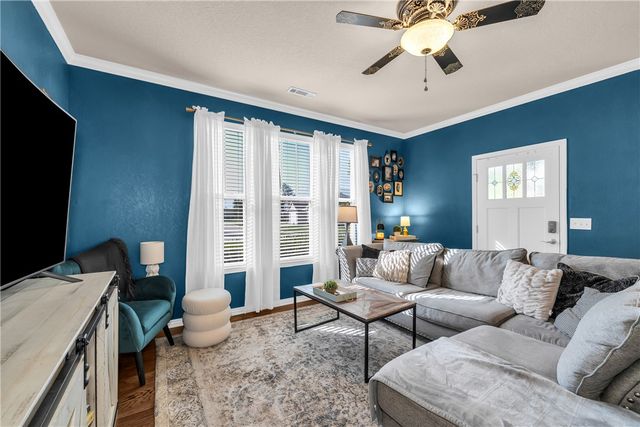 1140 S Oxbow Way, Fayetteville, AR 72704