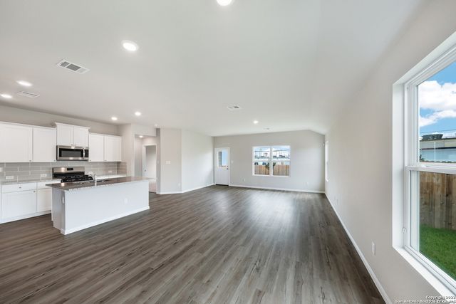 31948 NATIVE SUN RD, Bulverde, TX 78163