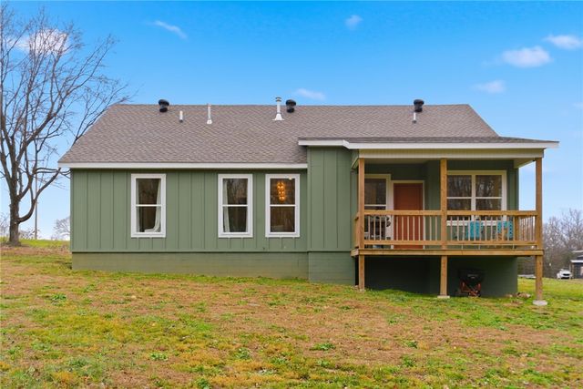 13614 Greasy Valley Road, Prairie Grove, AR 72753