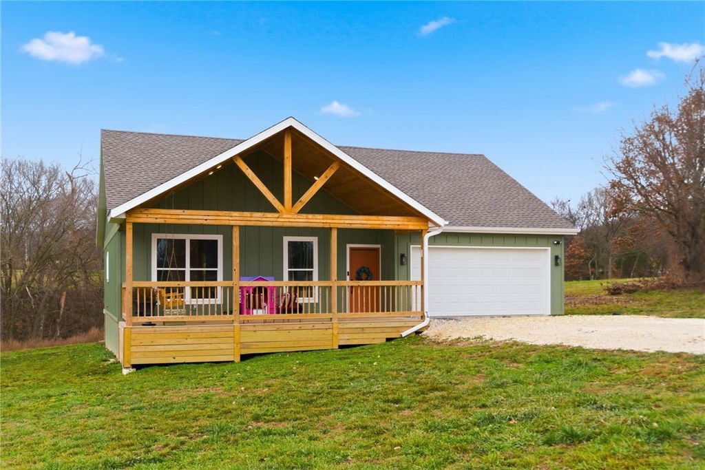 13614 Greasy Valley Road, Prairie Grove, AR 72753