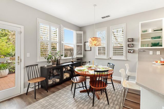 220 N Mill Valley Cir, Sacramento, CA 95835