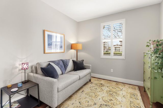 220 N Mill Valley Cir, Sacramento, CA 95835