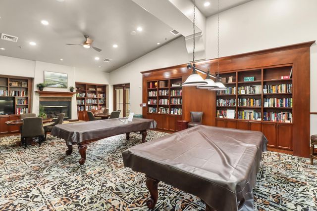 220 N Mill Valley Cir, Sacramento, CA 95835