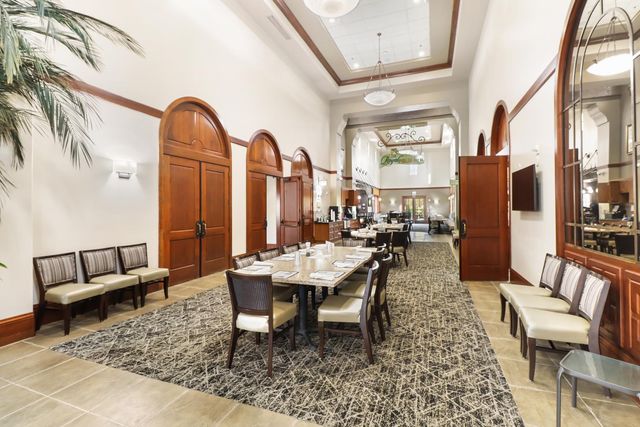 220 N Mill Valley Cir, Sacramento, CA 95835