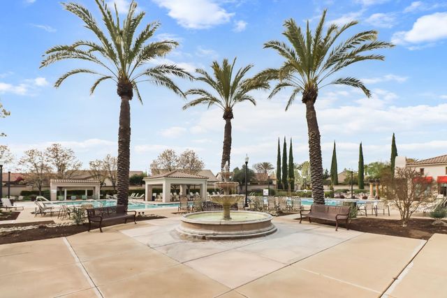 220 N Mill Valley Cir, Sacramento, CA 95835