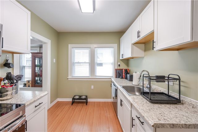 1368 Marlowe Avenue, Lakewood, OH 44107