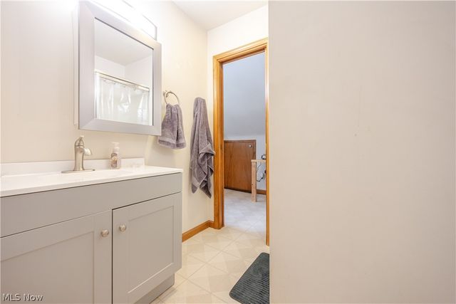 1368 Marlowe Avenue, Lakewood, OH 44107