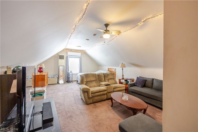 1368 Marlowe Avenue, Lakewood, OH 44107