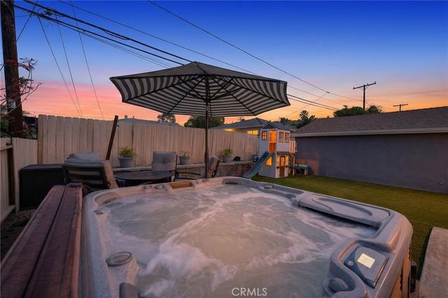 5722 Waring Road, San Diego, CA 92120