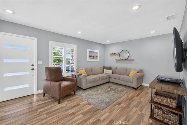 5722 Waring Road, San Diego, CA 92120