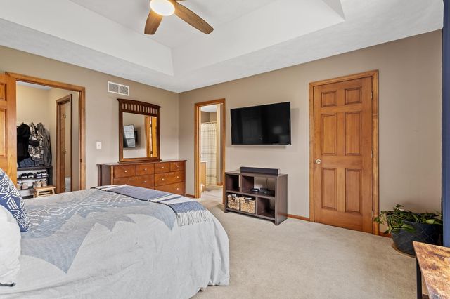 308 E Ross Avenue, Kouts, IN 46347