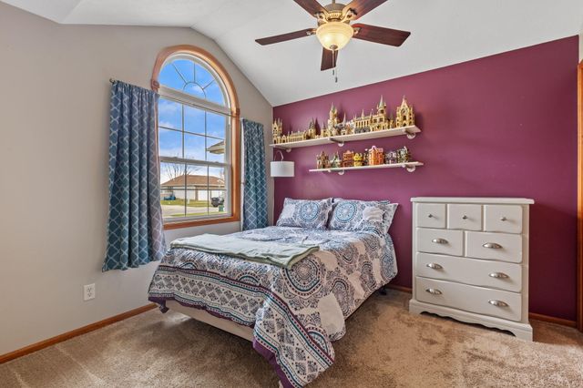 308 E Ross Avenue, Kouts, IN 46347