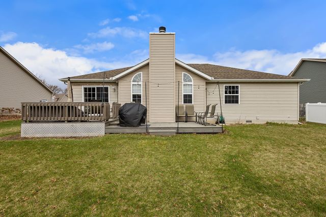 308 E Ross Avenue, Kouts, IN 46347