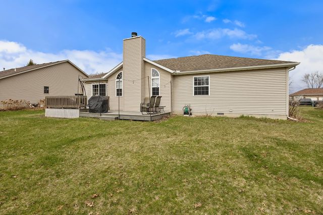 308 E Ross Avenue, Kouts, IN 46347